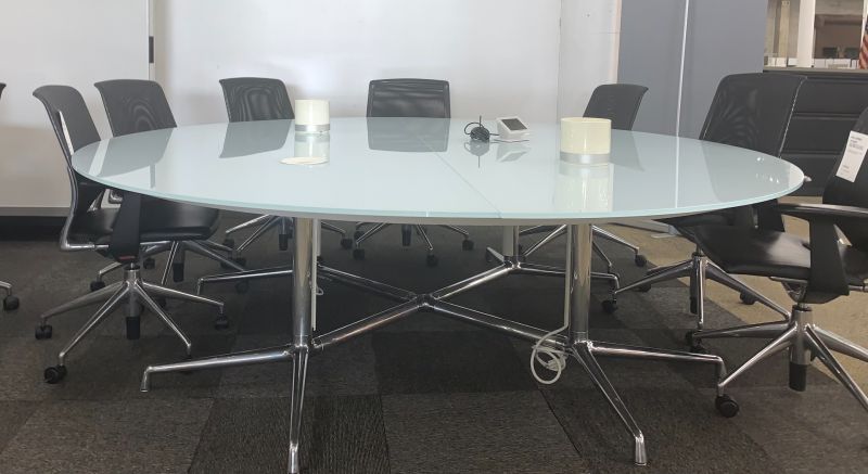 Steelcase SW_1 8' Round Glass Conference Table