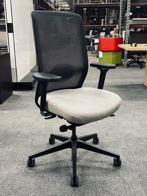 Mesh Back Task Chair (Grey/Black)