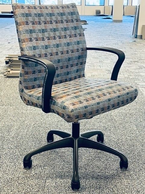 Steelcase Chord Mid Back Conference Chair (Multi Pattern)