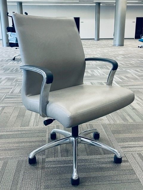 Steelcase Chord Mid Back Conference Chair (Faux Leather)