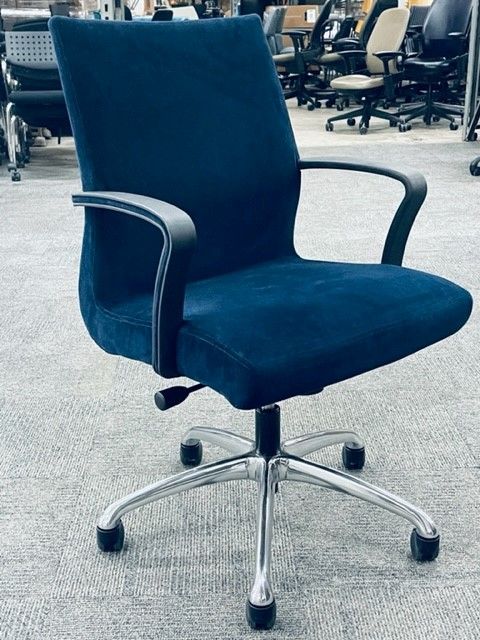 Steelcase Chord Mid Back Conference Chair (Blue/Aluminum)