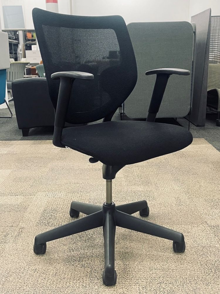 Keilhauer Simple Task Chair (Black/Black)