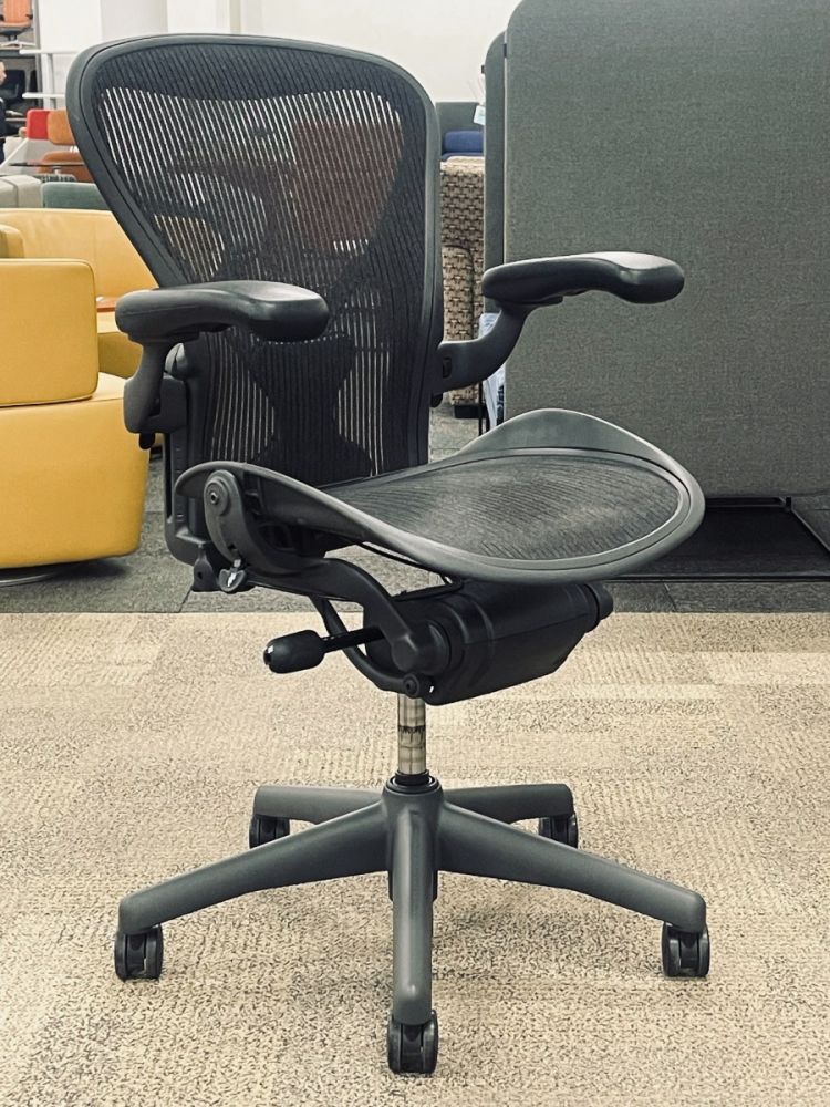 Herman Miller Aeron Posture Back Task Chair Size B - 2 Tab (Carbon)