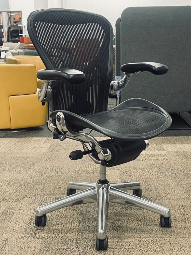 Herman Miller Aeron Posture Fit Task Chair Size B - 3 Tab (Carbon/Chrome)