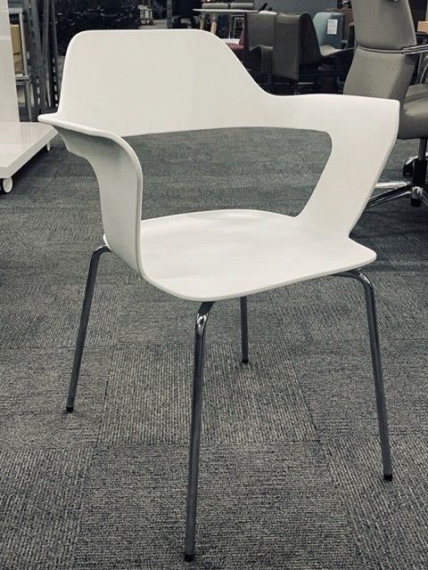 SAFCO Bandi Shell Stack Chair - (White/Chrome)